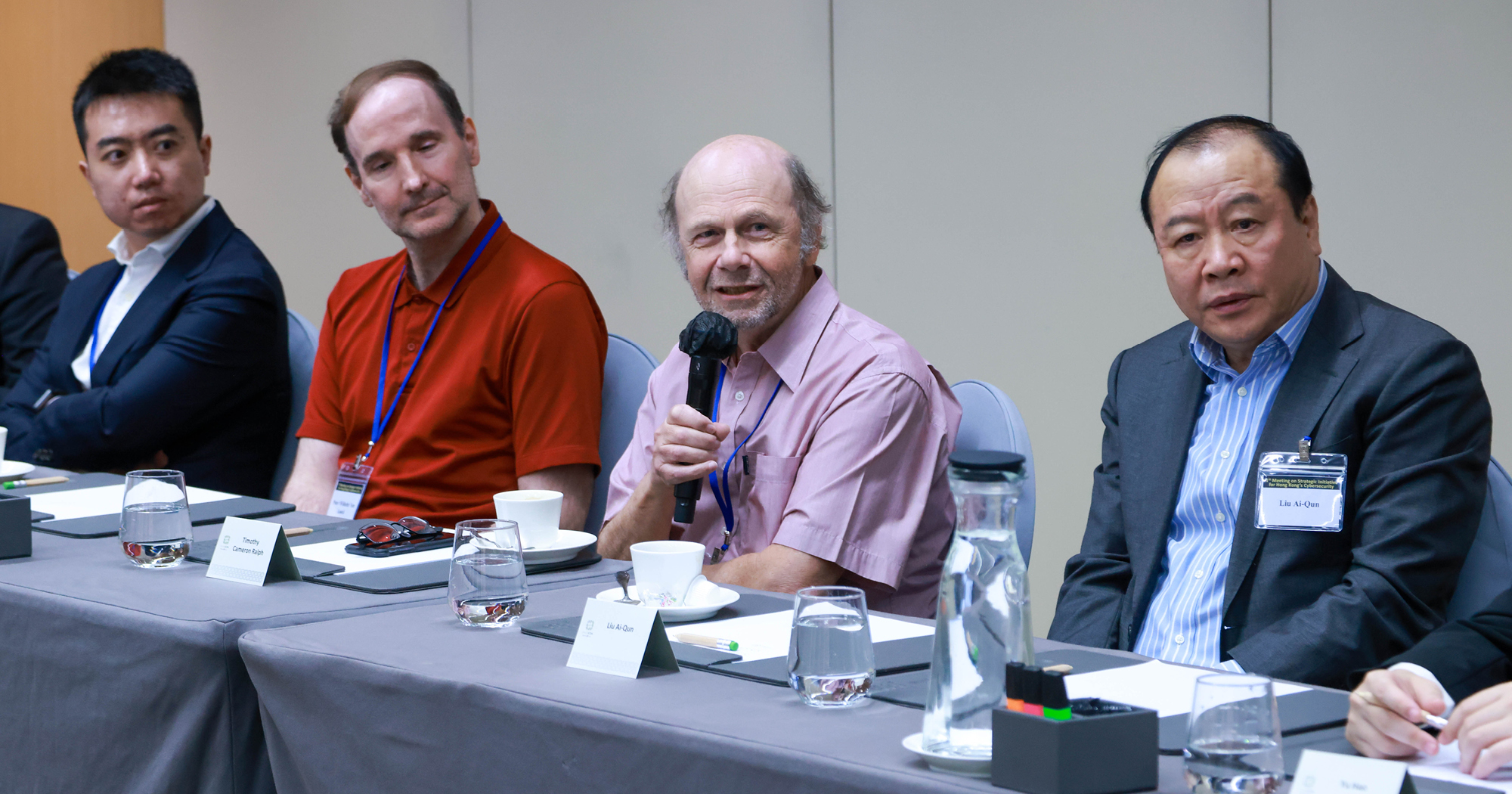 Participating experts share their perspectives during the panel discussion. (Dr Wang Wei, Prof. Peter van Loock, Prof. Timothy Ralph, Prof. Liu Ai-Qun)