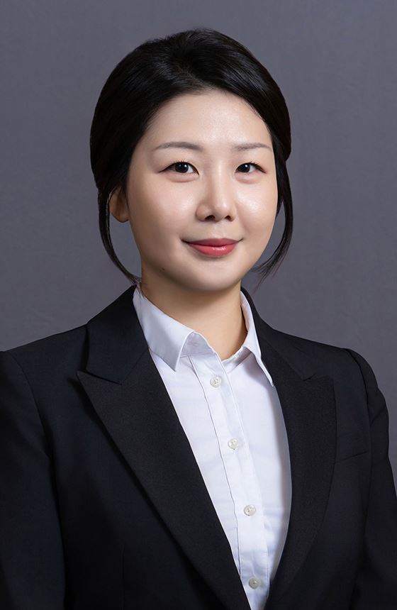 Prof. Hailey Shin
